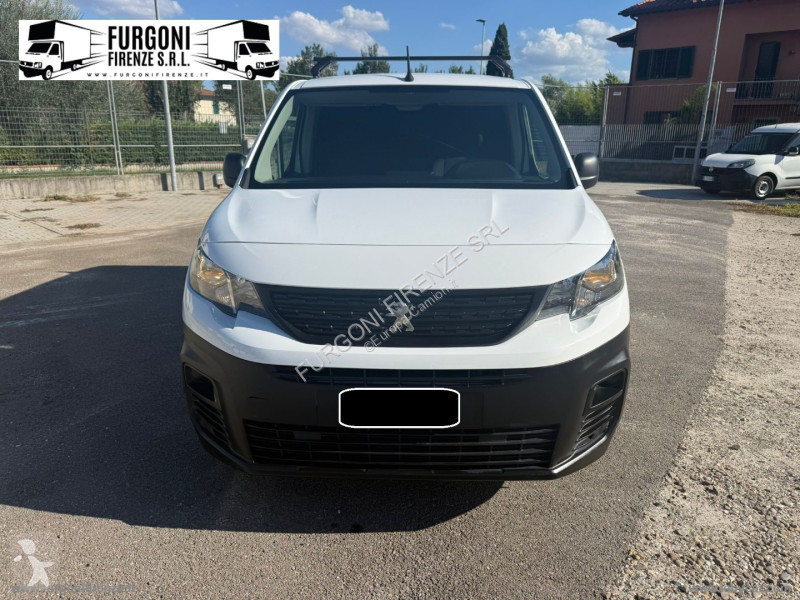 Autobus Peugeot BlueHDi 100 PC Furg. Pro