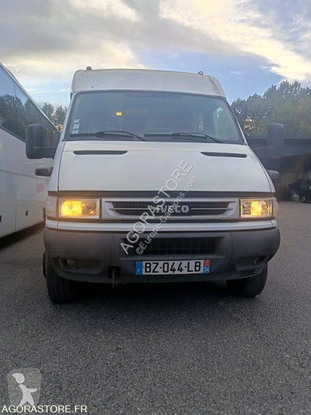 Buss Iveco 65C17