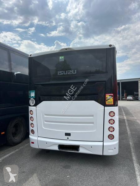 Isuzu Novociti Life bus