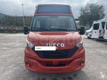 Iveco minibus