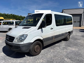 Mercedes minibus