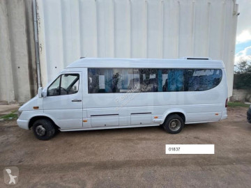 Mercedes minibus