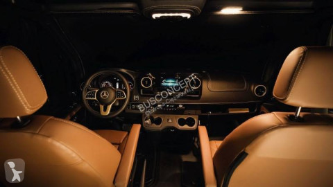 Autobús minibús Mercedes nuevo