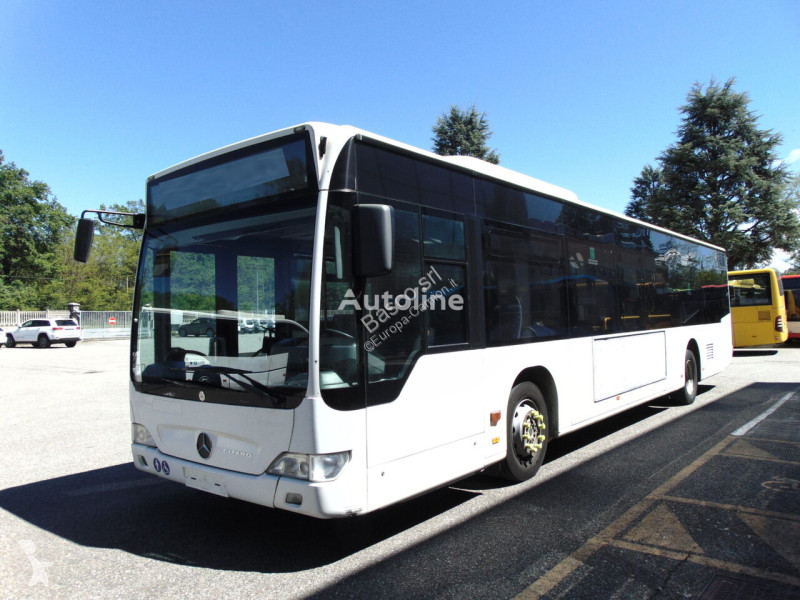 باص Mercedes LF