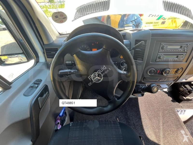باص Mercedes