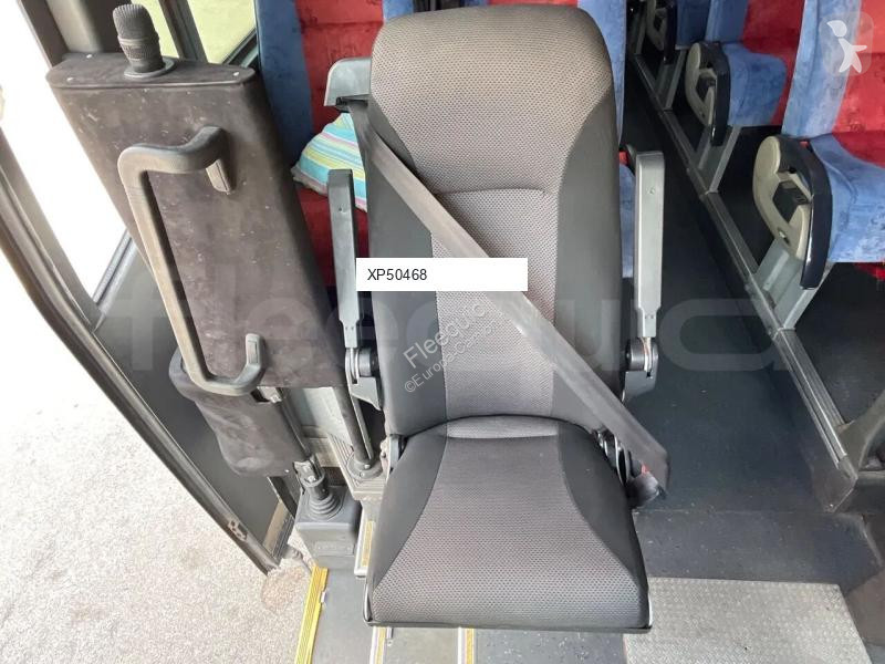 Autobús Mercedes 818