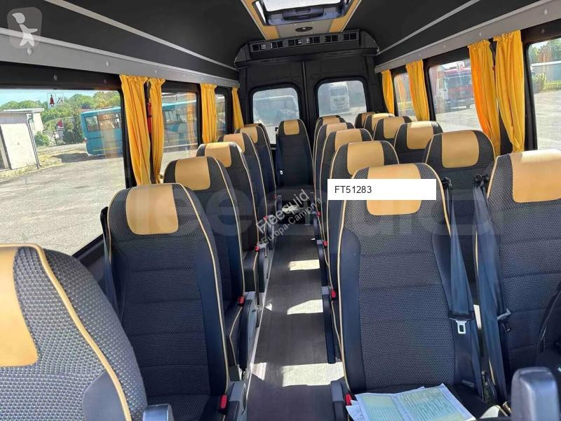 Autobús Mercedes