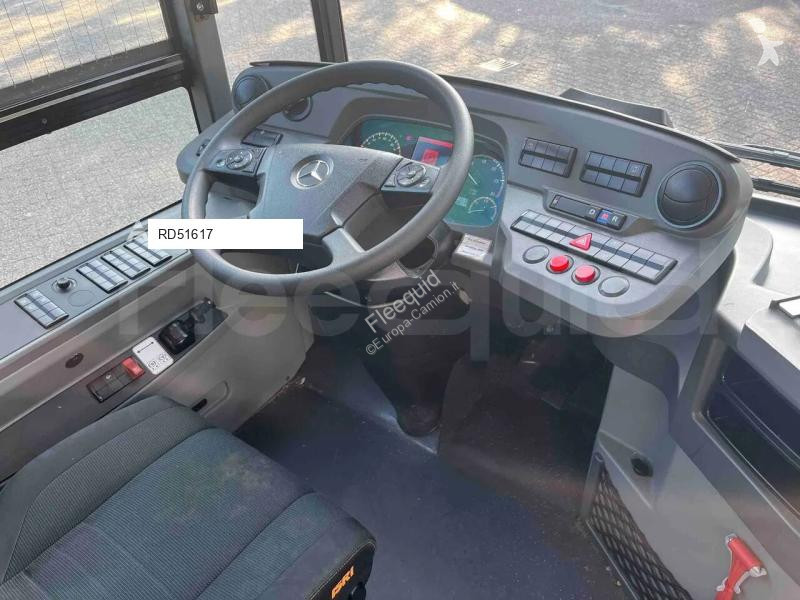 Autobussen Mercedes