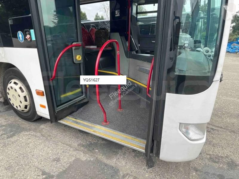 باص Mercedes