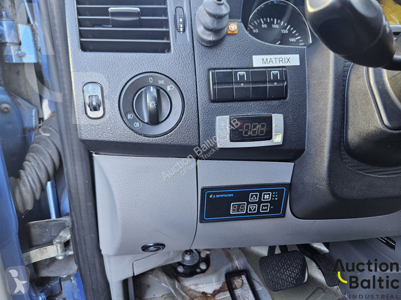 Autobuz Mercedes