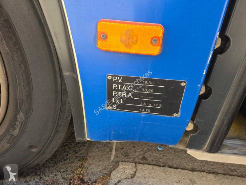 Iveco BUS URBANWAY 18M ARTICULE 4P GNC bus