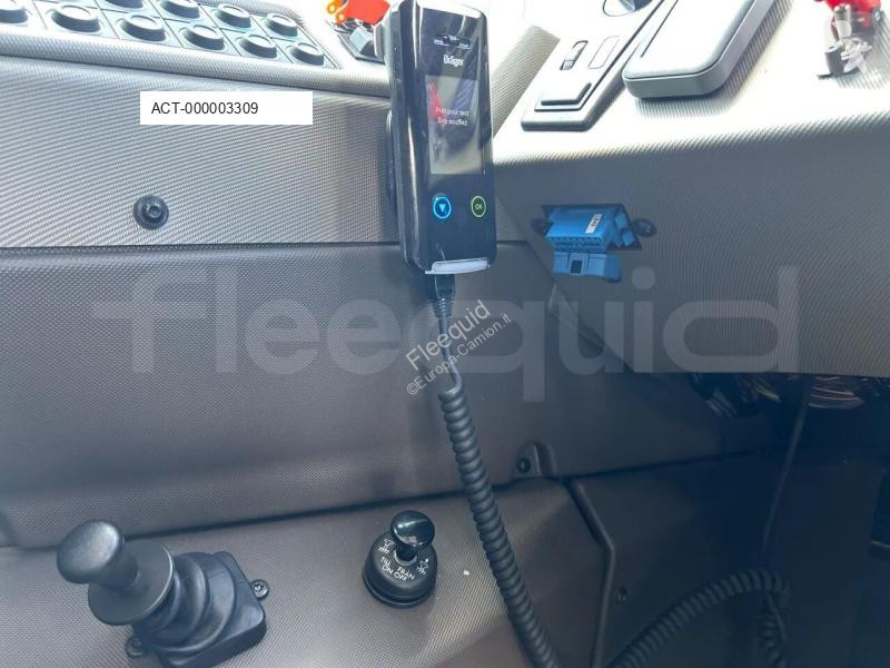 Autobús Volvo B8R
