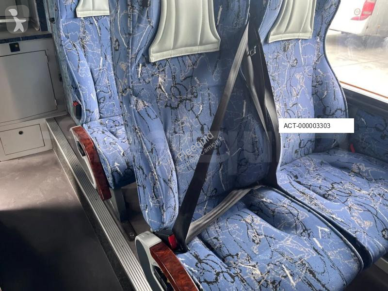 Autobus Setra S328