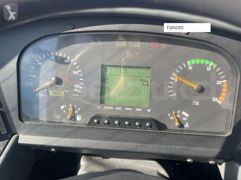 باص Mercedes