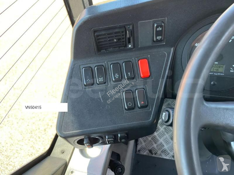 باص Mercedes G