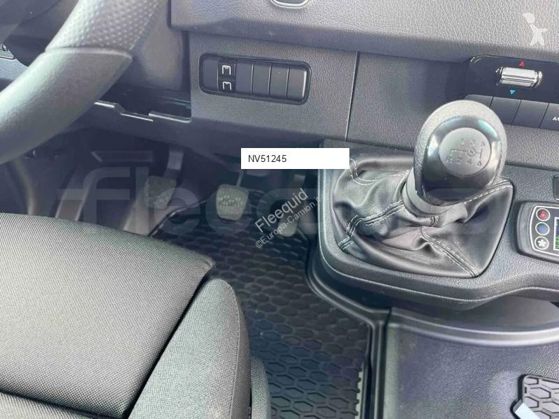 باص Mercedes