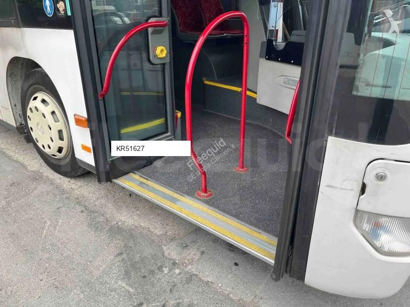 باص Mercedes