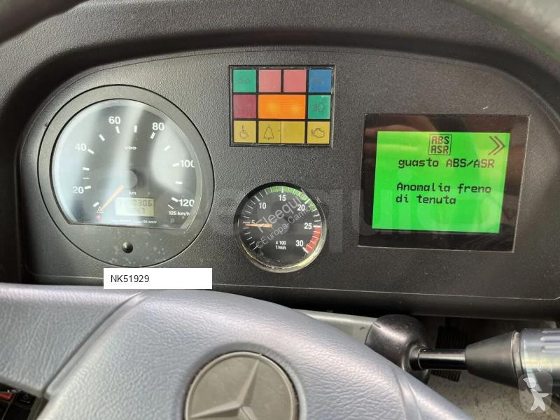 Autobús Mercedes