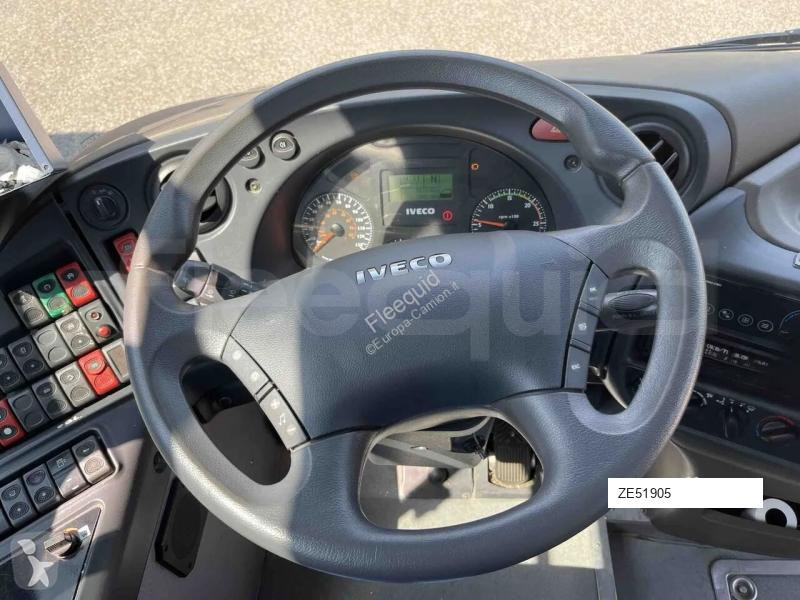 باص Iveco