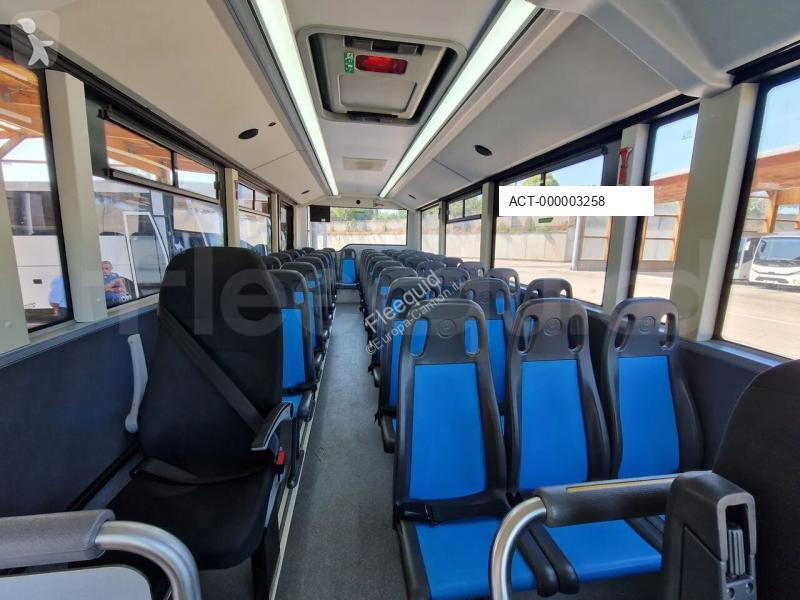 باص Iveco Indcar