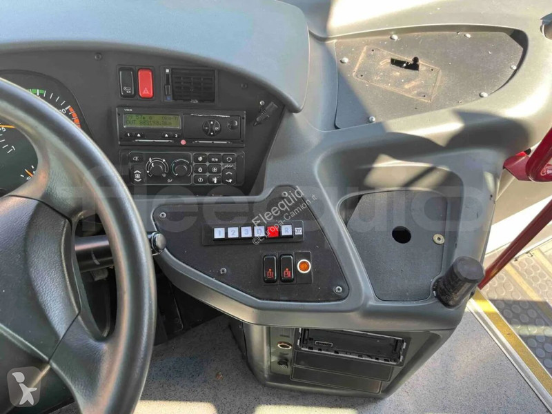 باص Mercedes