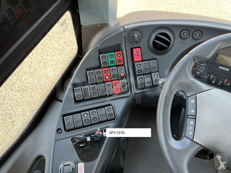 باص Iveco
