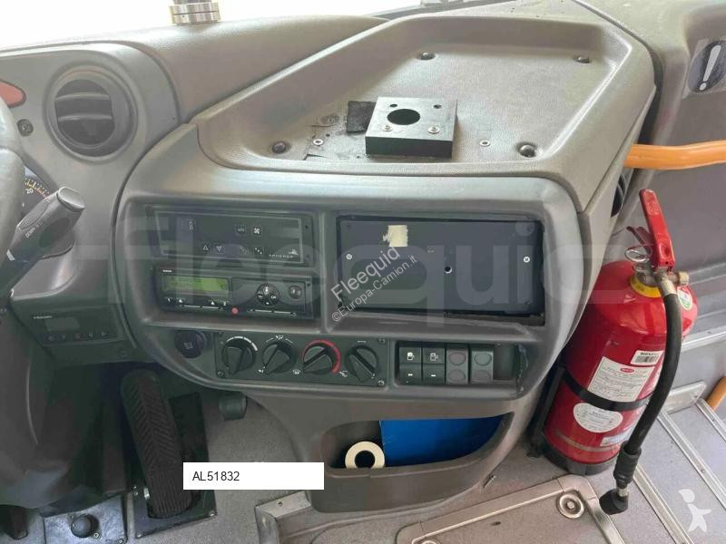 باص Iveco