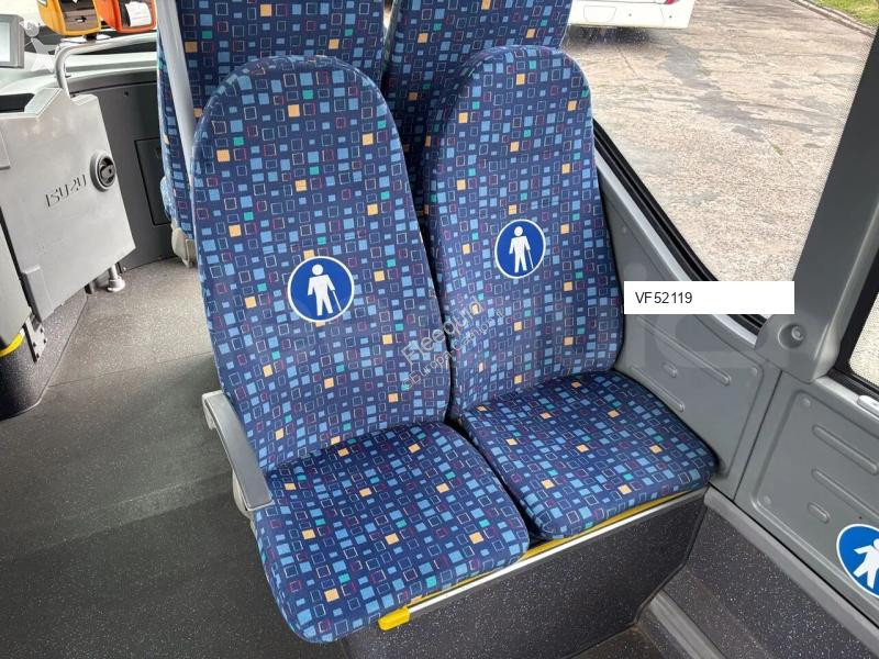 Autobussen Isuzu Novo