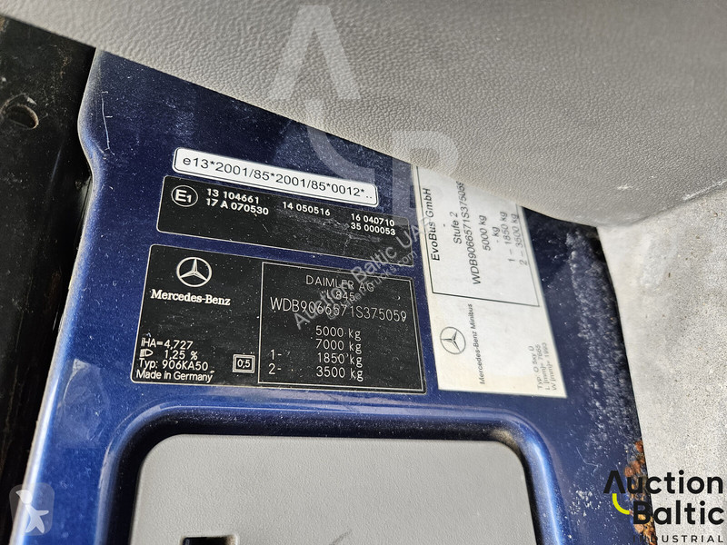 Furgoneta Mercedes