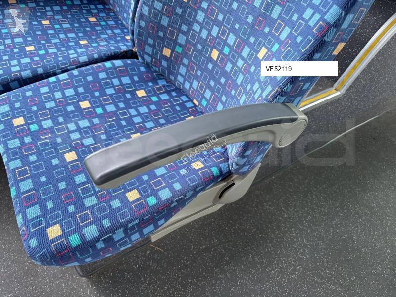Autobussen Isuzu Novo