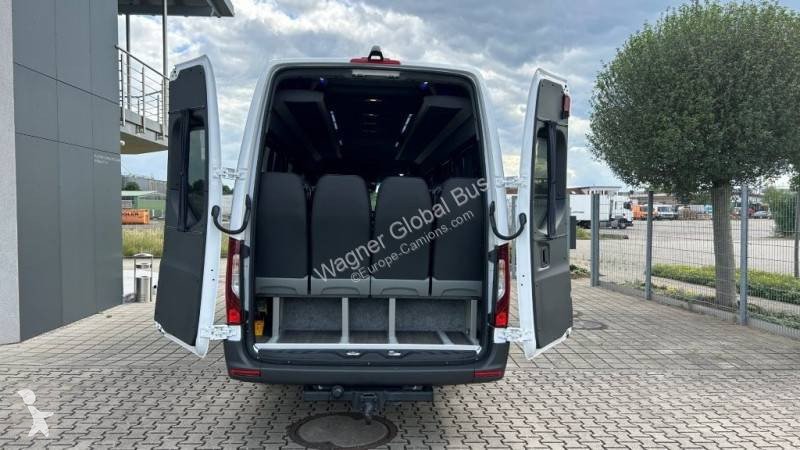 Autobus Mercedes 517 Multi neuf sur commande