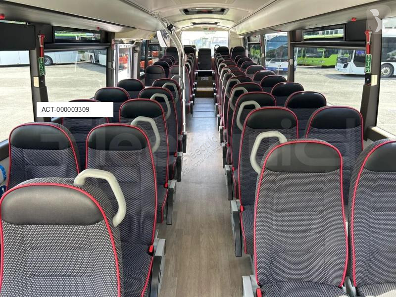 Autobús Volvo B8R
