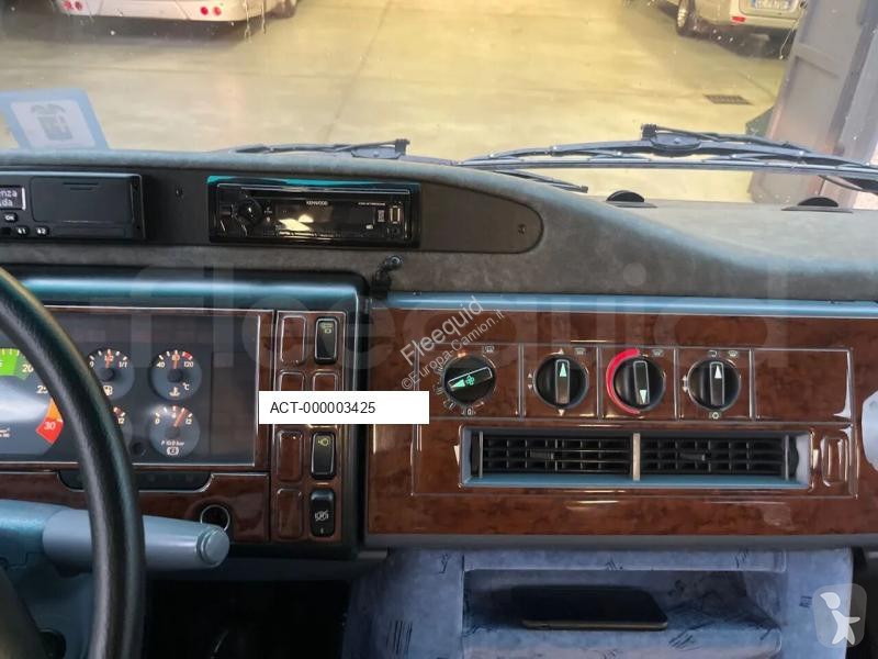 Autobuz Mercedes MB 818 S