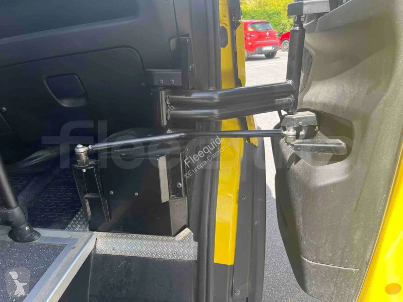 باص Iveco