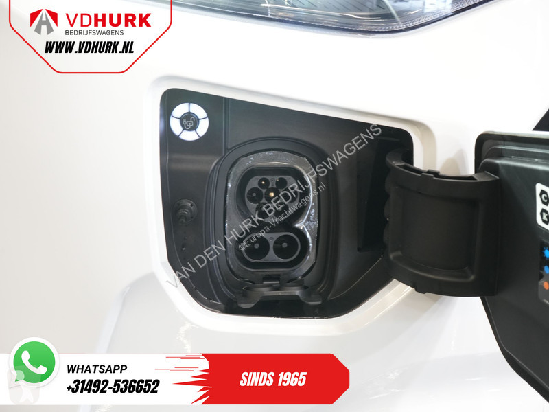 Лекотоварен автомобил Ford Kombi Trend 71kWh...