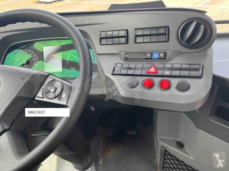 باص Mercedes