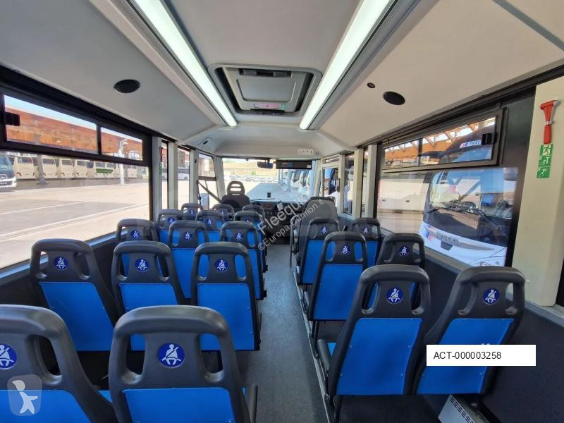 باص Iveco Indcar
