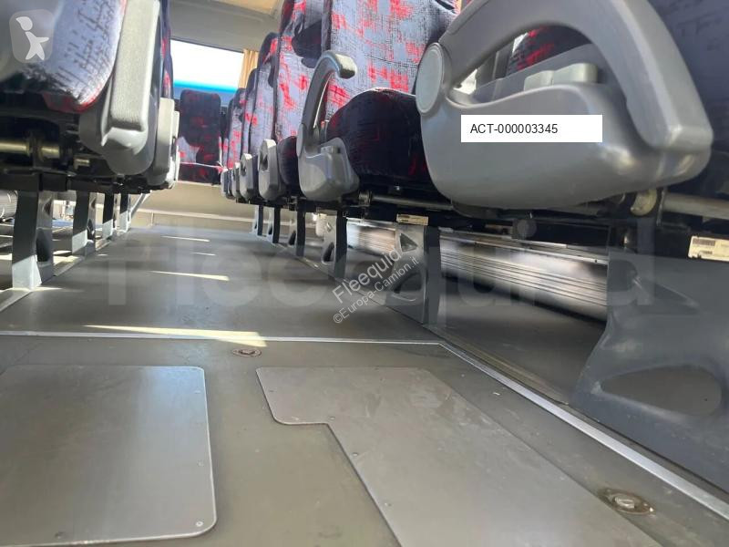 Bus Isuzu Novo