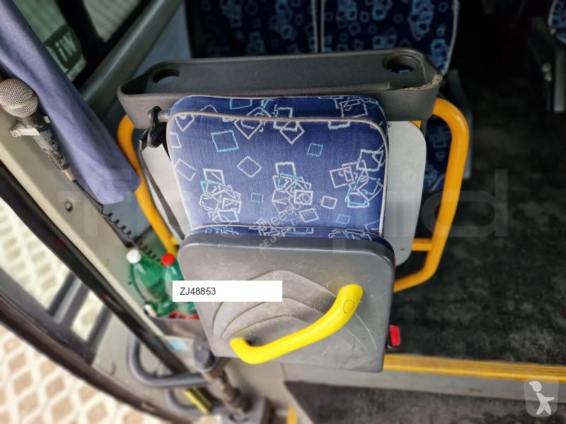 باص Isuzu Novo