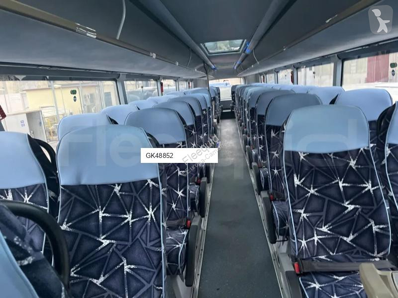 باص Neoplan Skyliner