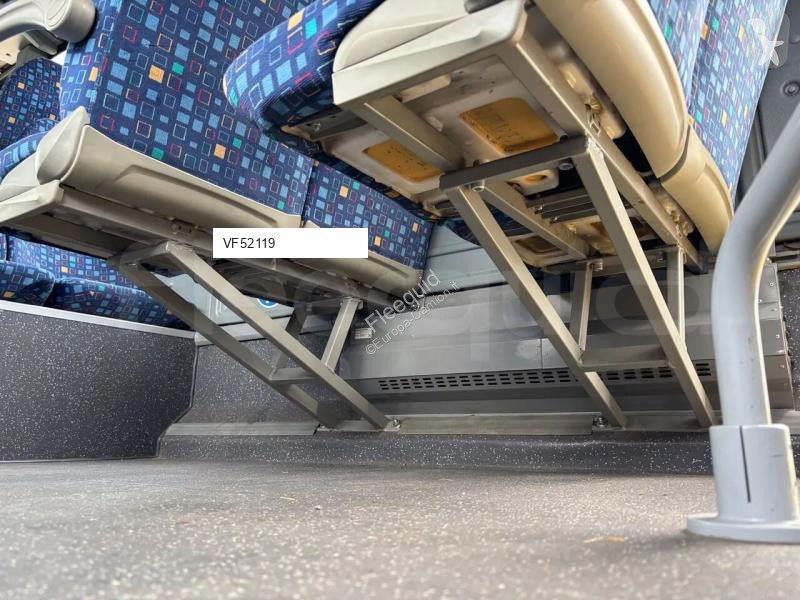 Autobussen Isuzu Novo