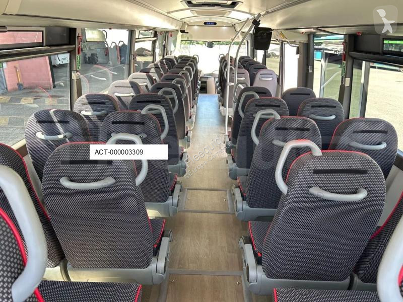 Autobús Volvo B8R