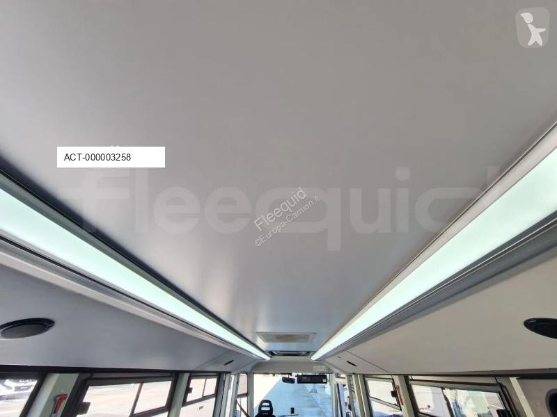 باص Iveco Indcar