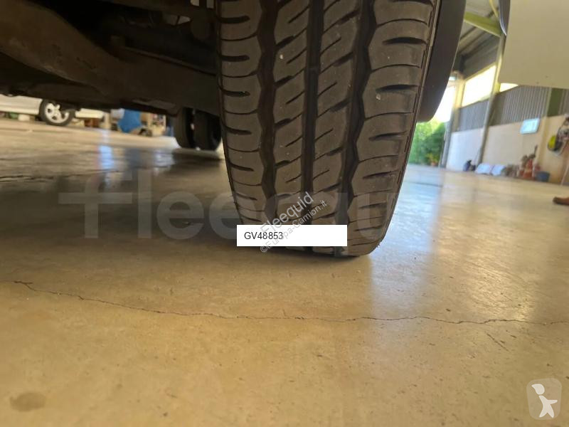باص Mercedes