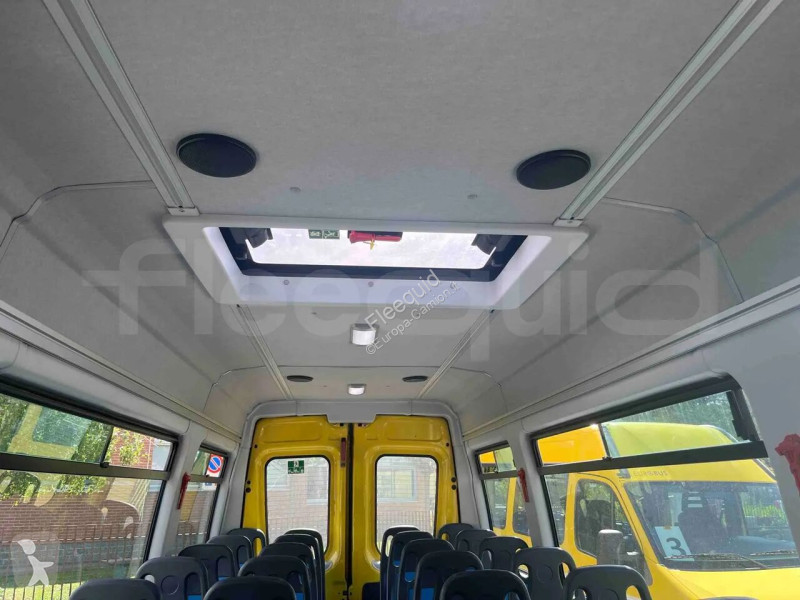 باص Iveco