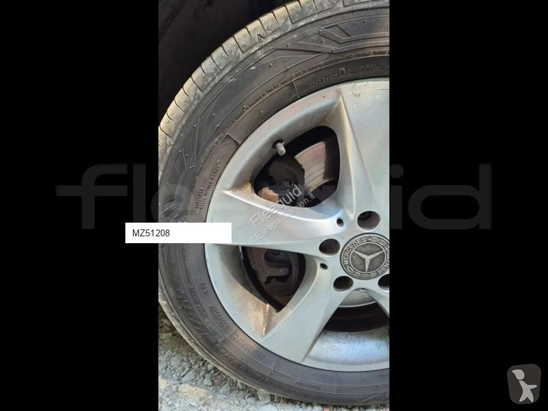 باص Mercedes