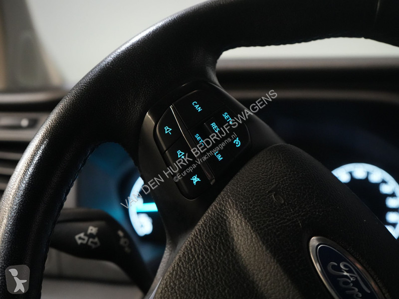 Užitkové vozidlo Ford Tourneo 2.0 TDCI €...
