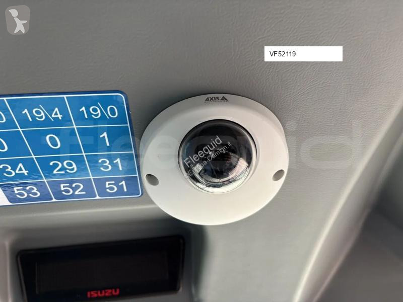 Autobussen Isuzu Novo