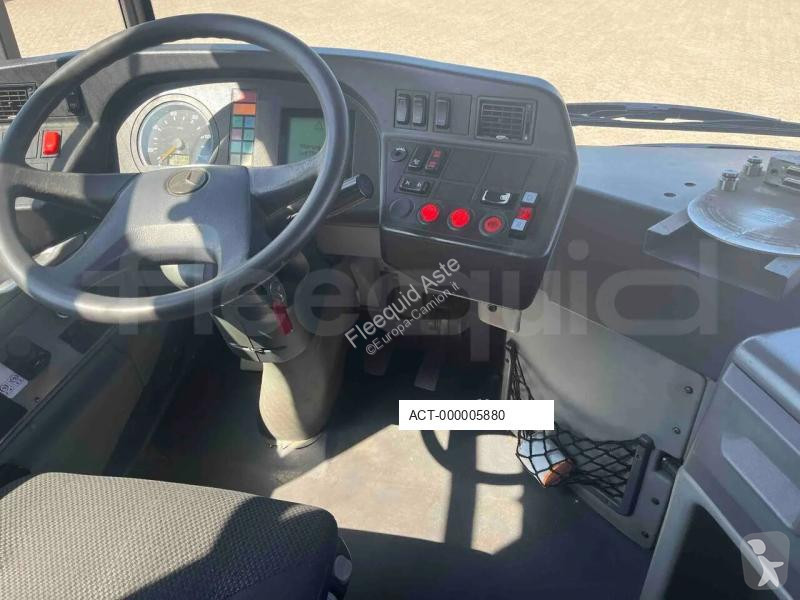 Autobussen Mercedes G