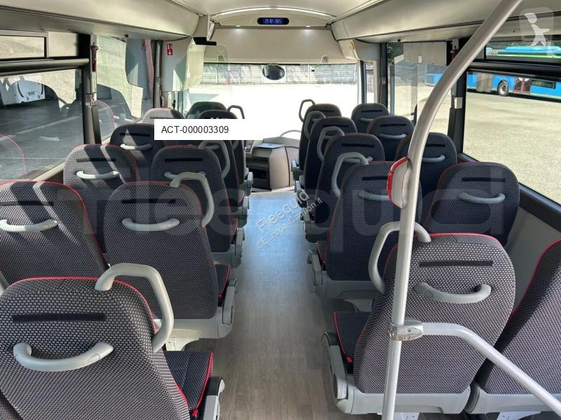 Autobús Volvo B8R